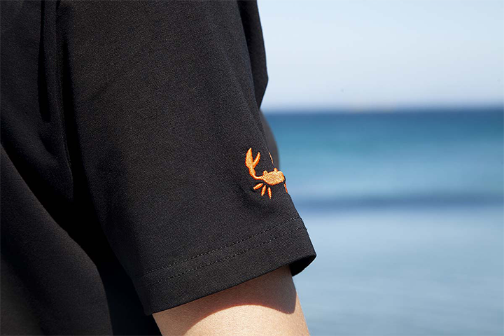 black t-shirt - Görsel 2